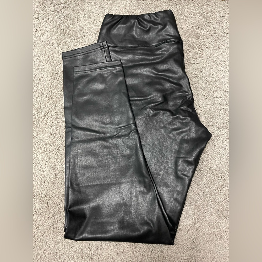 Leather leggings